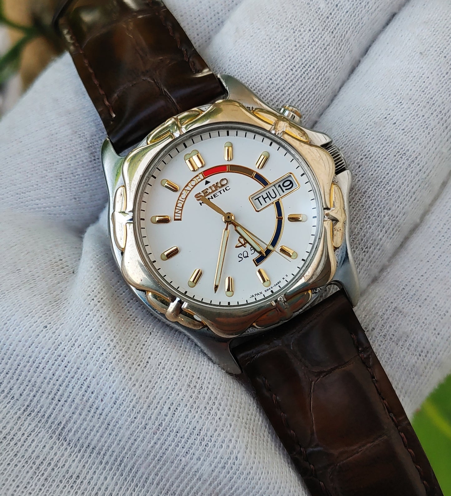 Seiko Kinetic 5M43-OA70 Men's Watch – White Dial, Date Display, Stainless Steel