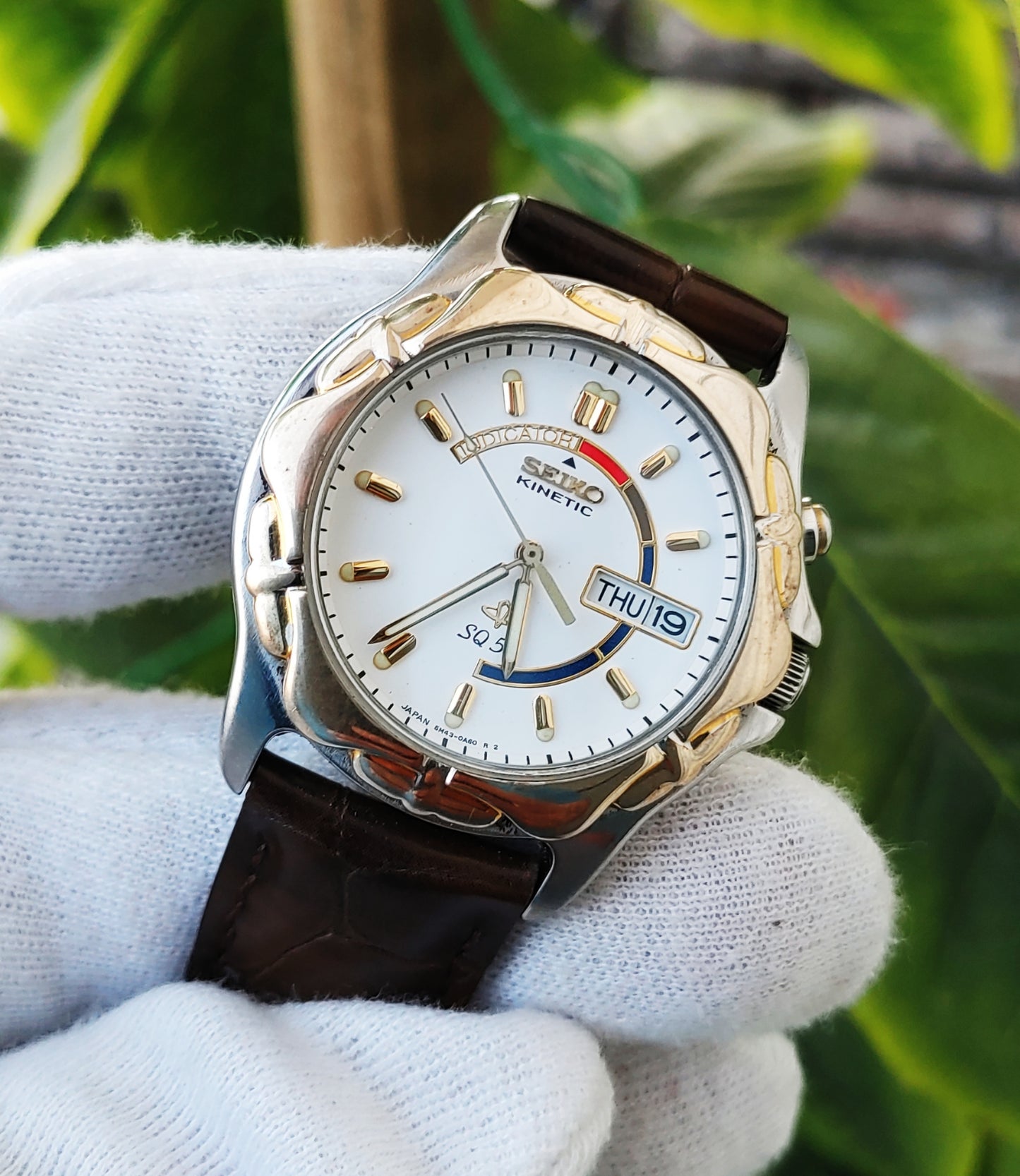 Seiko Kinetic 5M43-OA70 Men's Watch – White Dial, Date Display, Stainless Steel