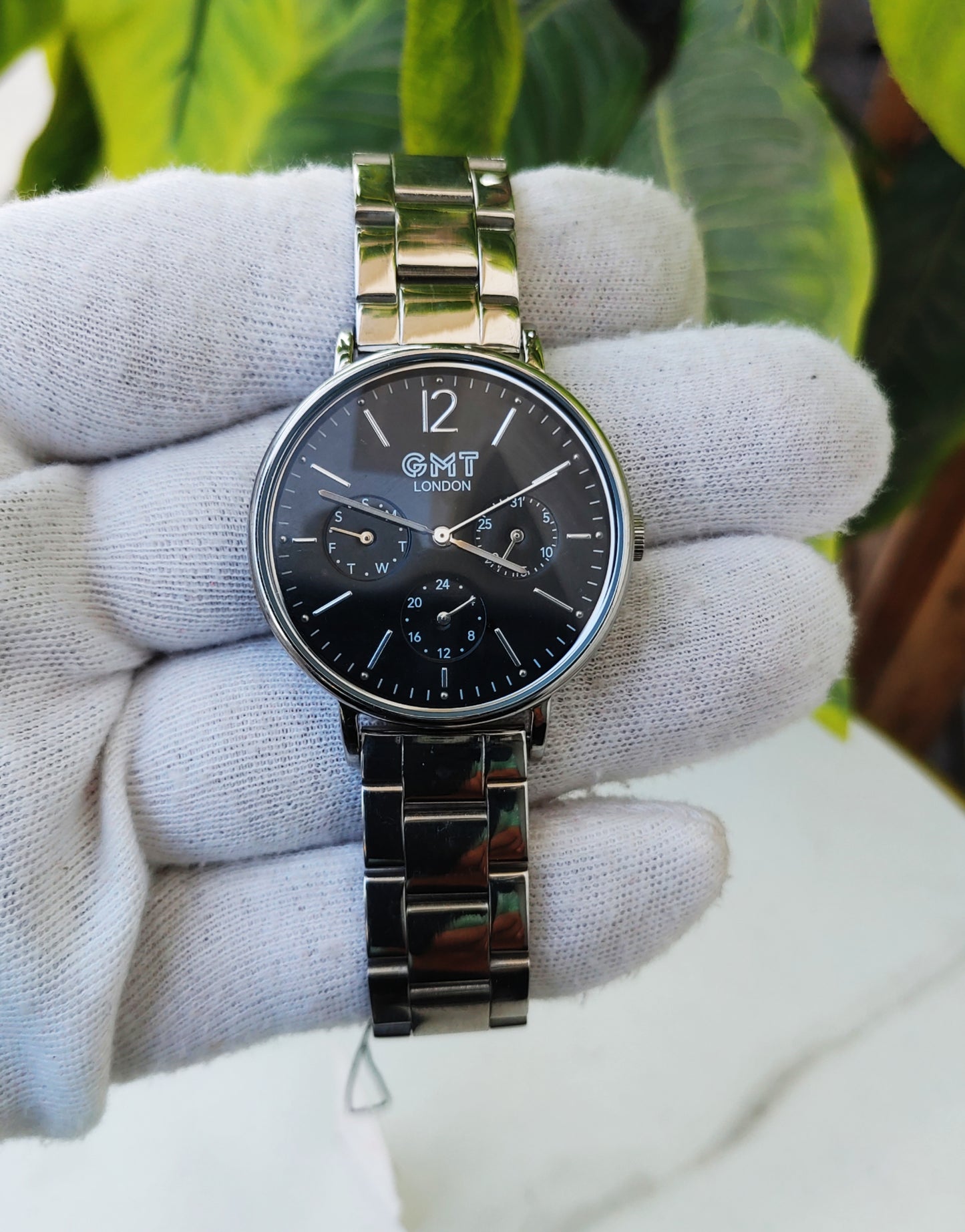 GMT London Black Date Graph Dial Men's Watch – 40mm Quartz Stainless Steel