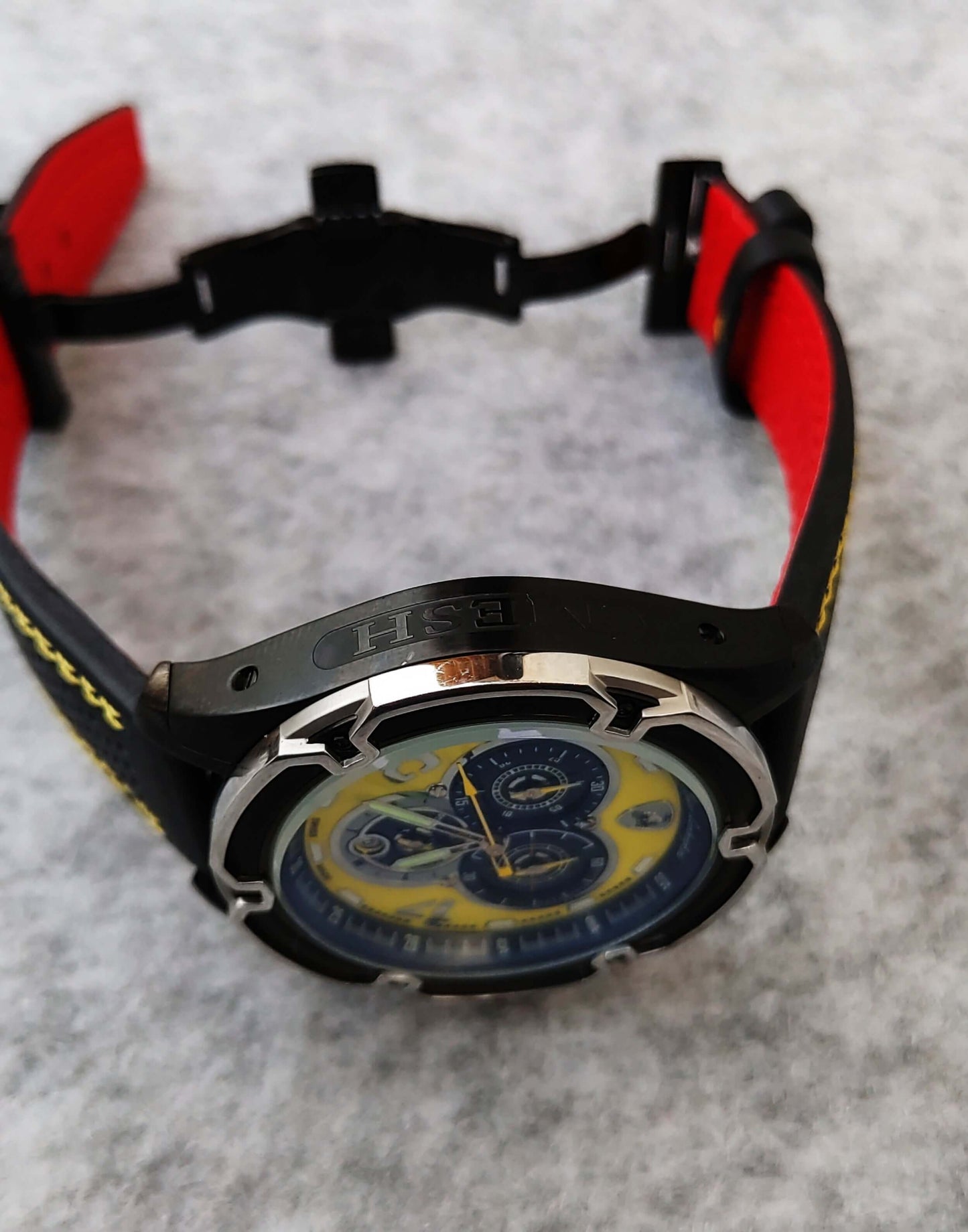 Tonino Lamborghini Mesh Yellow Dial Chronograph Watch TL 807SB – Carbon Bezel, PVD Case
