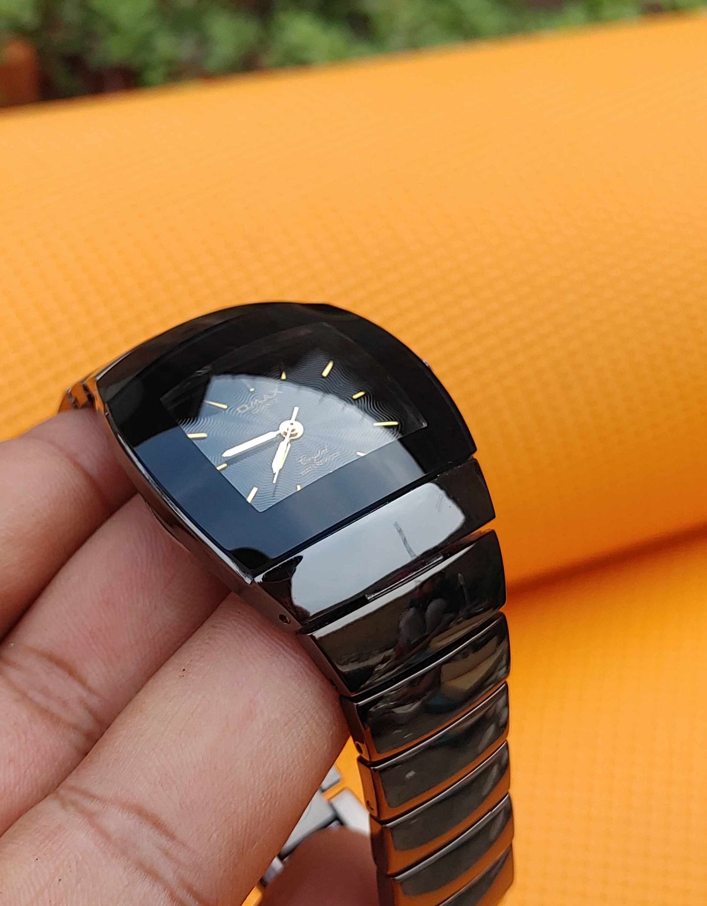 Omax Vintage Black Watch