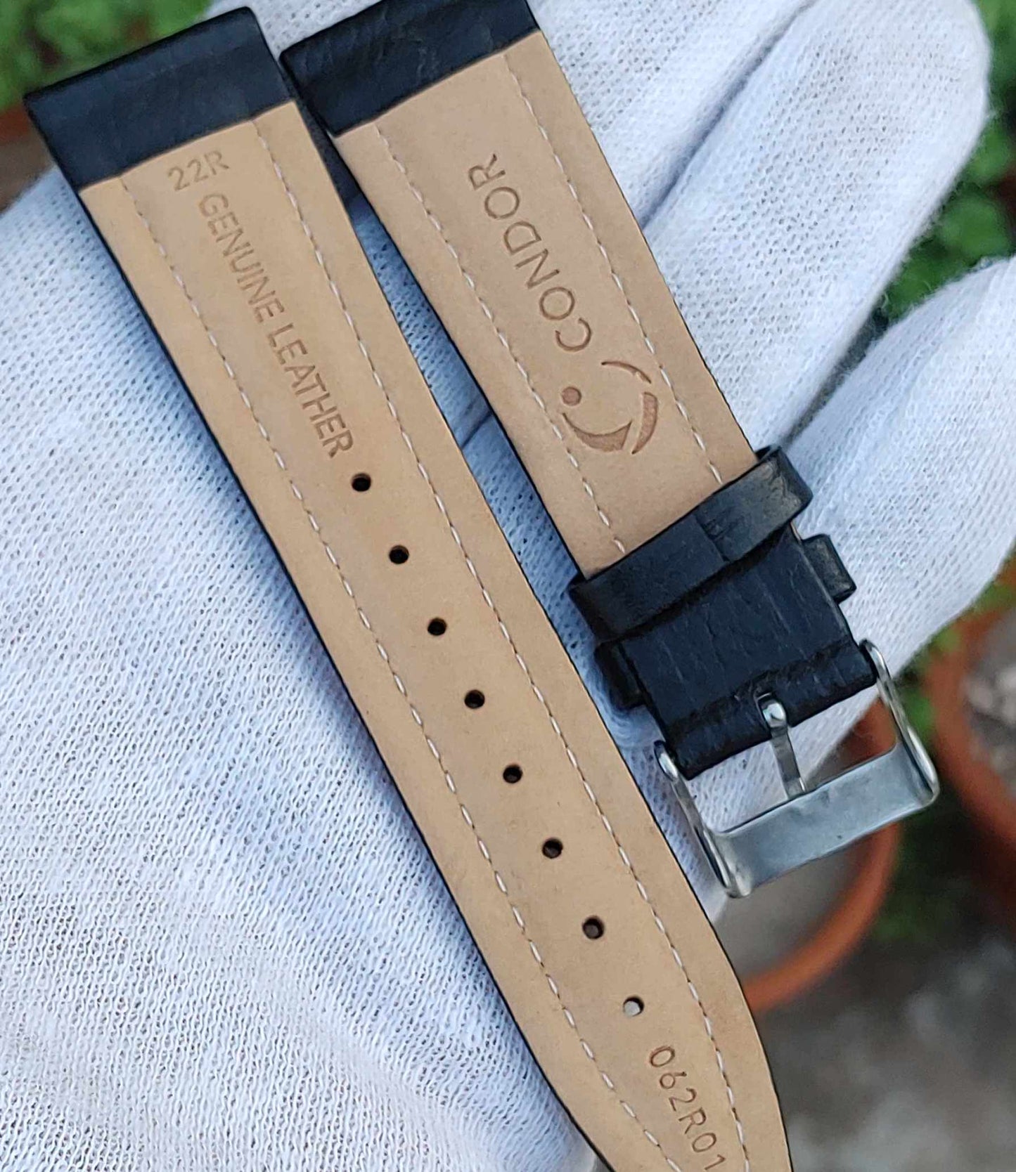 Lot of 40 Leather Straps of Famous Brands
