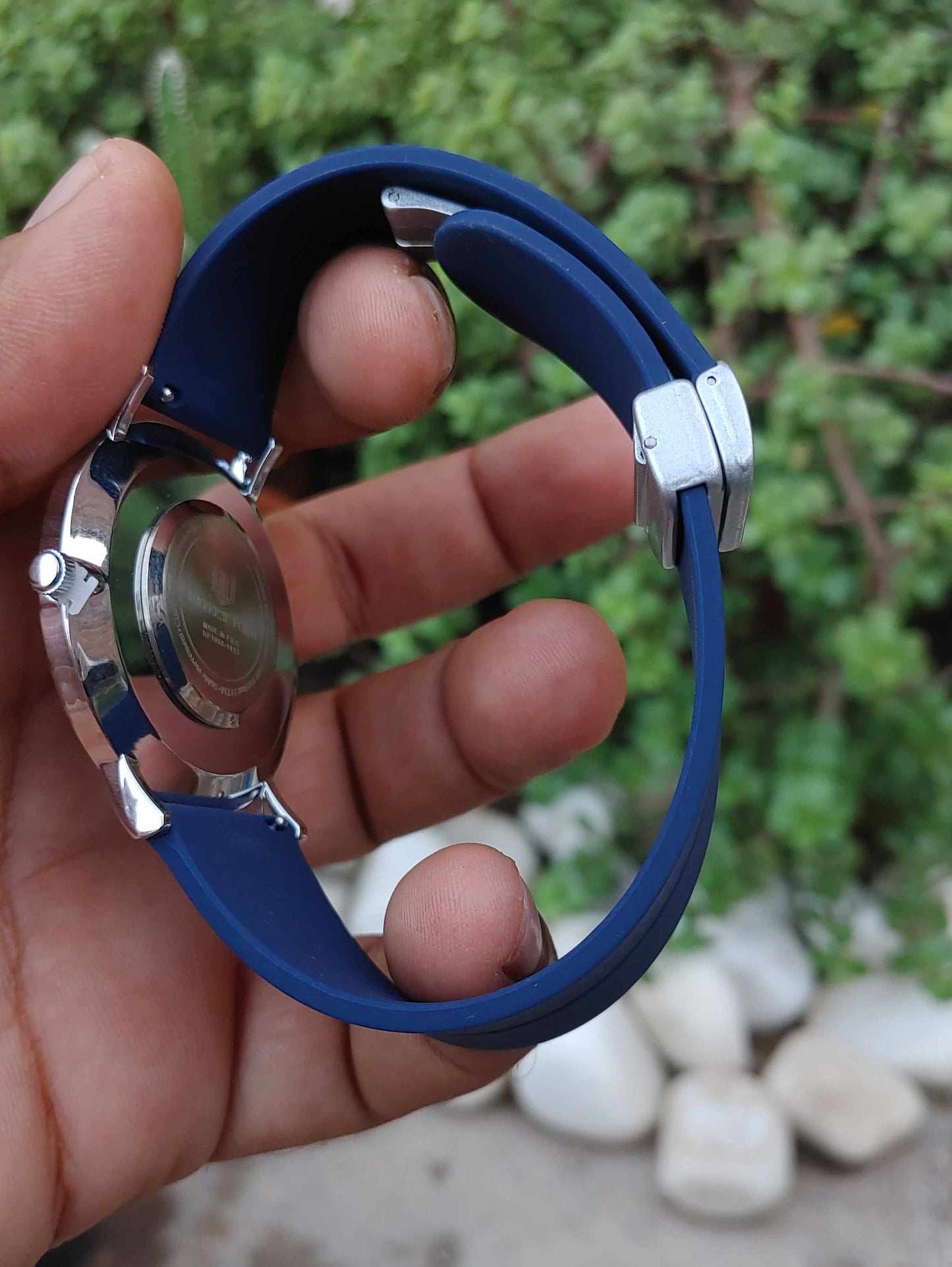Universe Point Blue Rubber Strap Metal Case 42mm Watch for Men