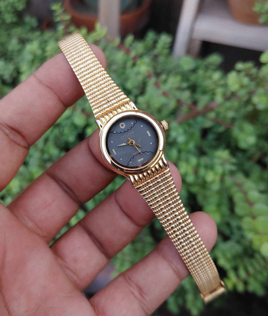 Vintage Black Dial Citizen Watch for Women 90s Stainless-steel Golden Watch