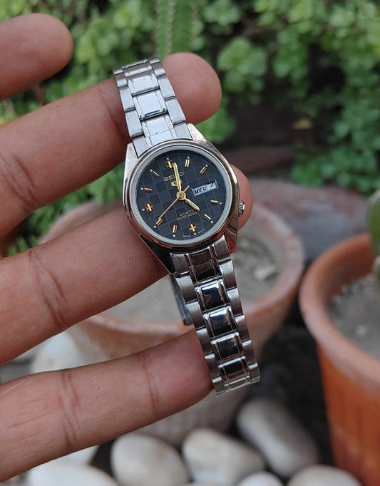 Seiko Quartz Vintage Watch For Women