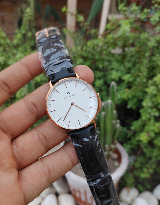Daniel Wellington Leather Strap Wrist Watch For Men