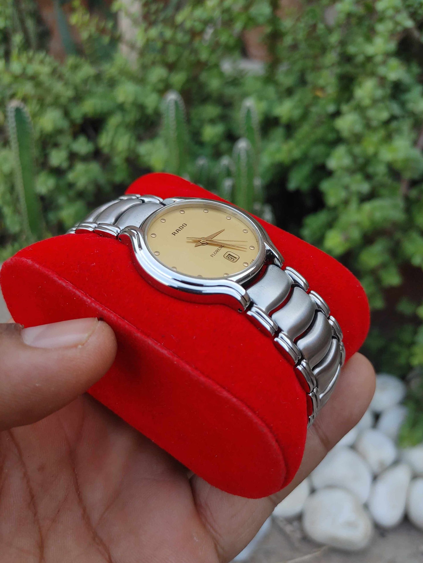 Rado Florence Swiss Quartz 38mm Wrist Watch For Men in Pristine Condition