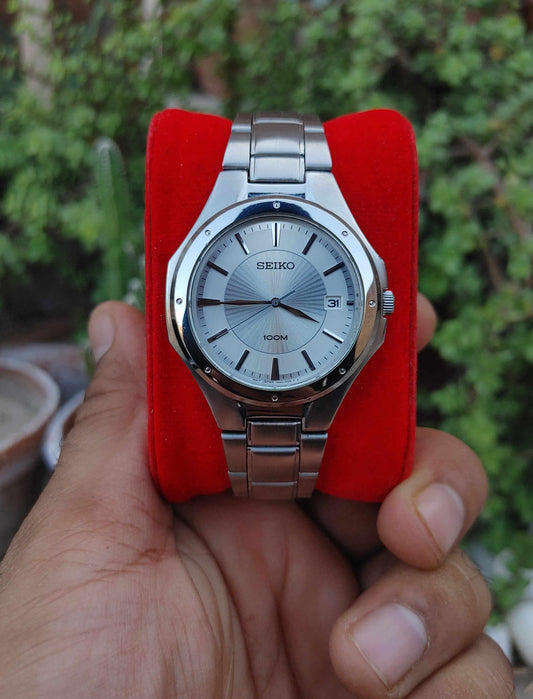 Seiko Beautiful Slim Wrist Watch For Men Quartz Japan Movement 41mm