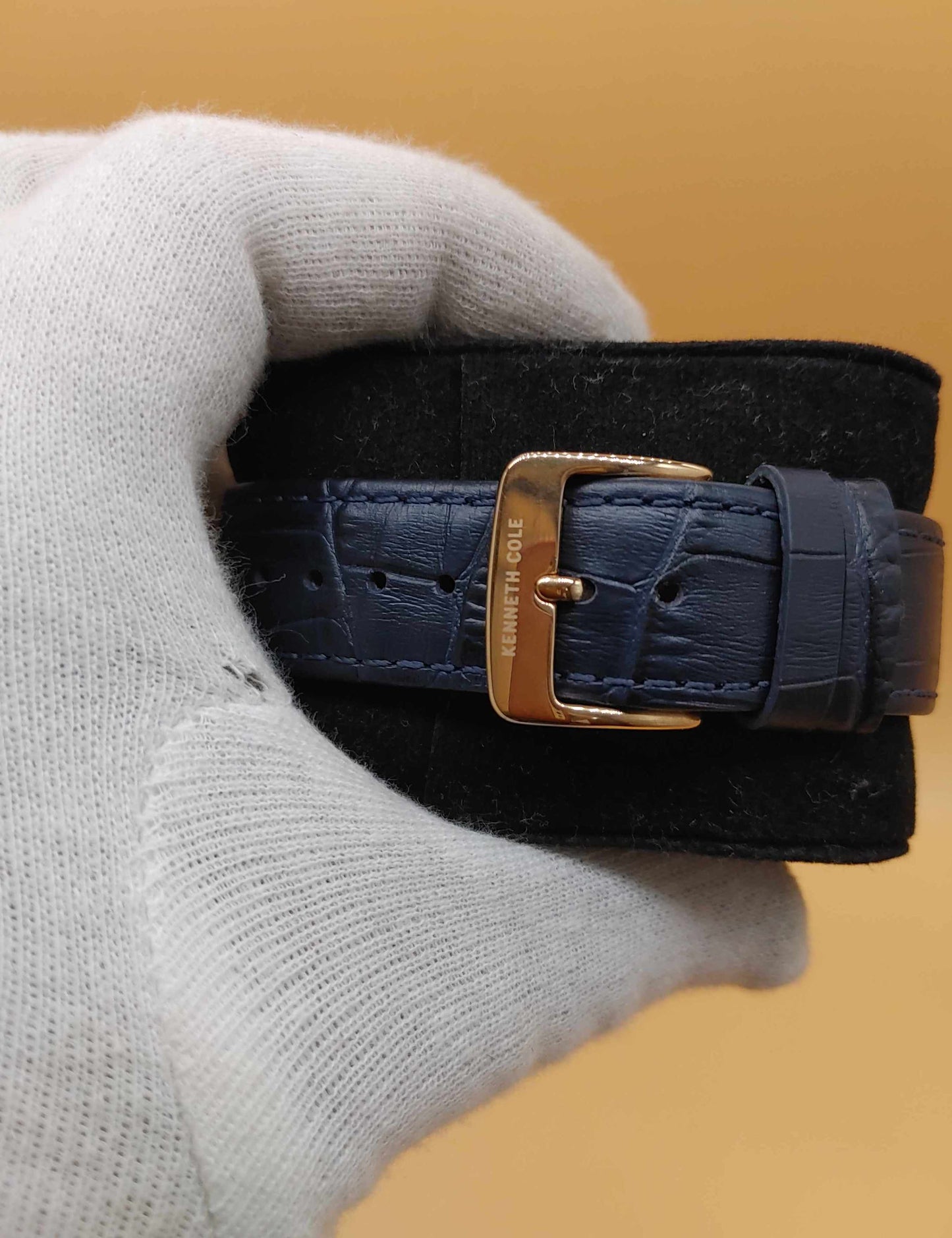 Kenneth Cole Watch Blue Leather Strap For Men in Date Graph Option