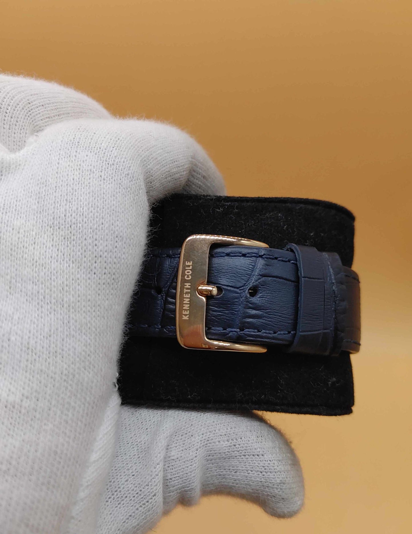 Kenneth Cole Watch Blue Leather Strap For Men in Date Graph Option