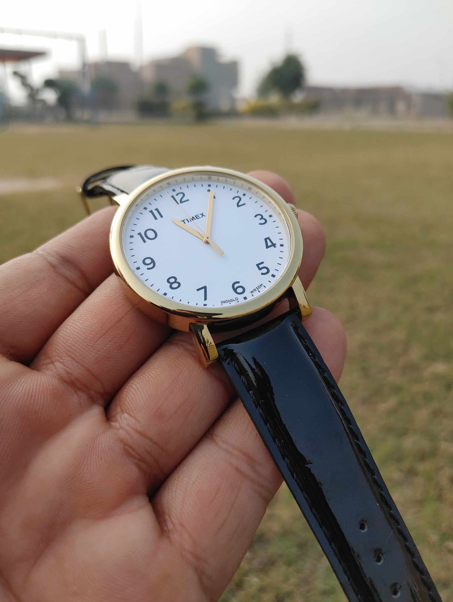 Timex Numbering Dial Gold Colour Case Diameter Watch For Men