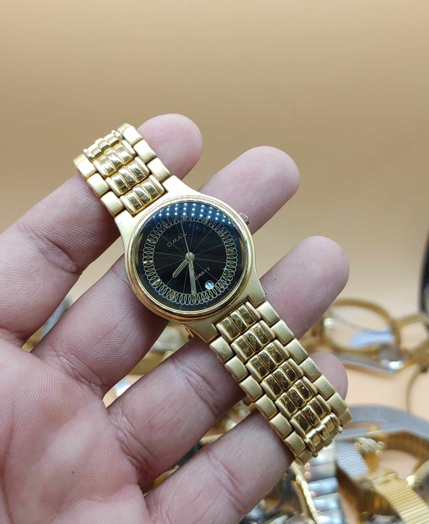 Mix Lot of 30 Plus Men Women Vintage Watches
