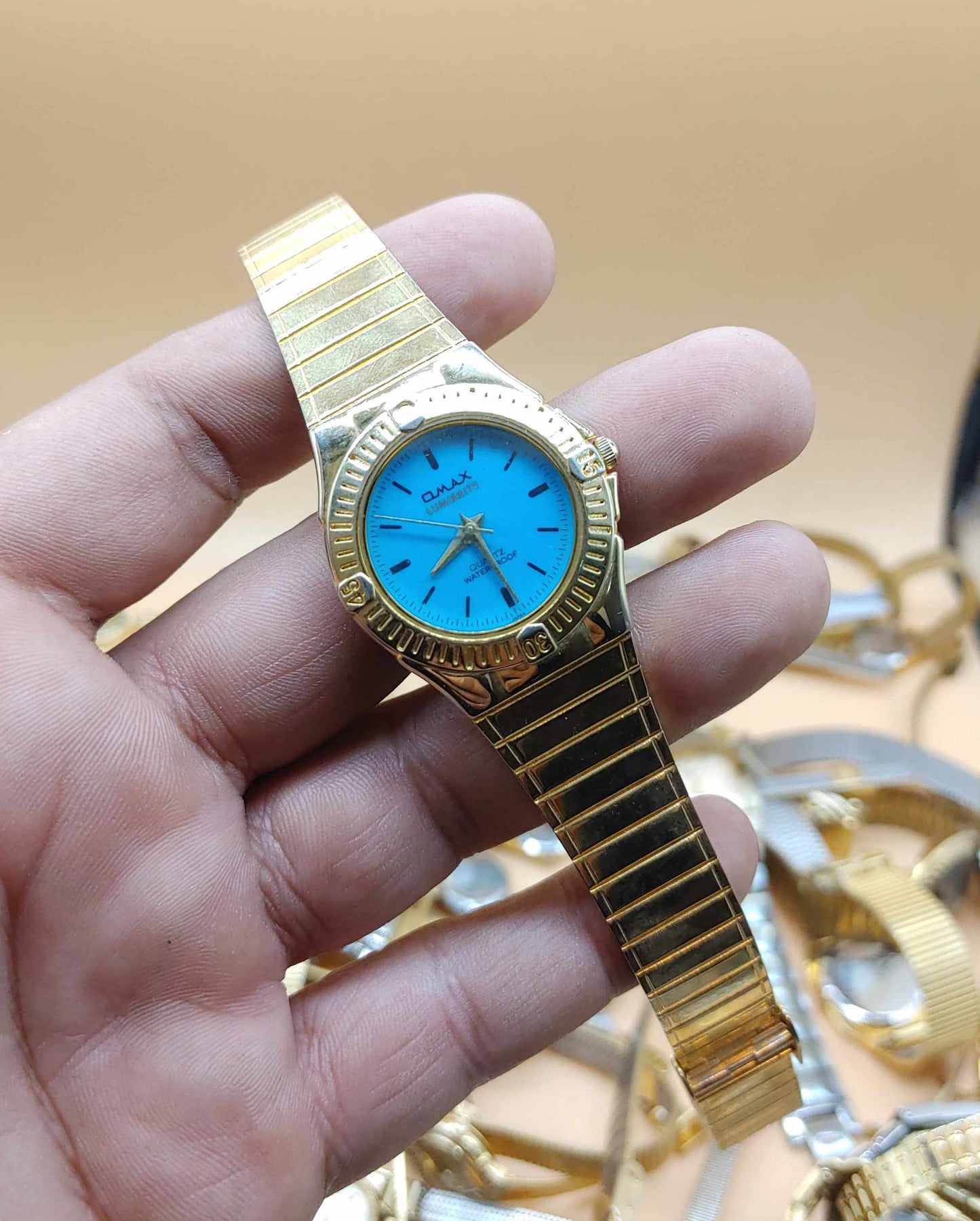 Mix Lot of 30 Plus Men Women Vintage Watches