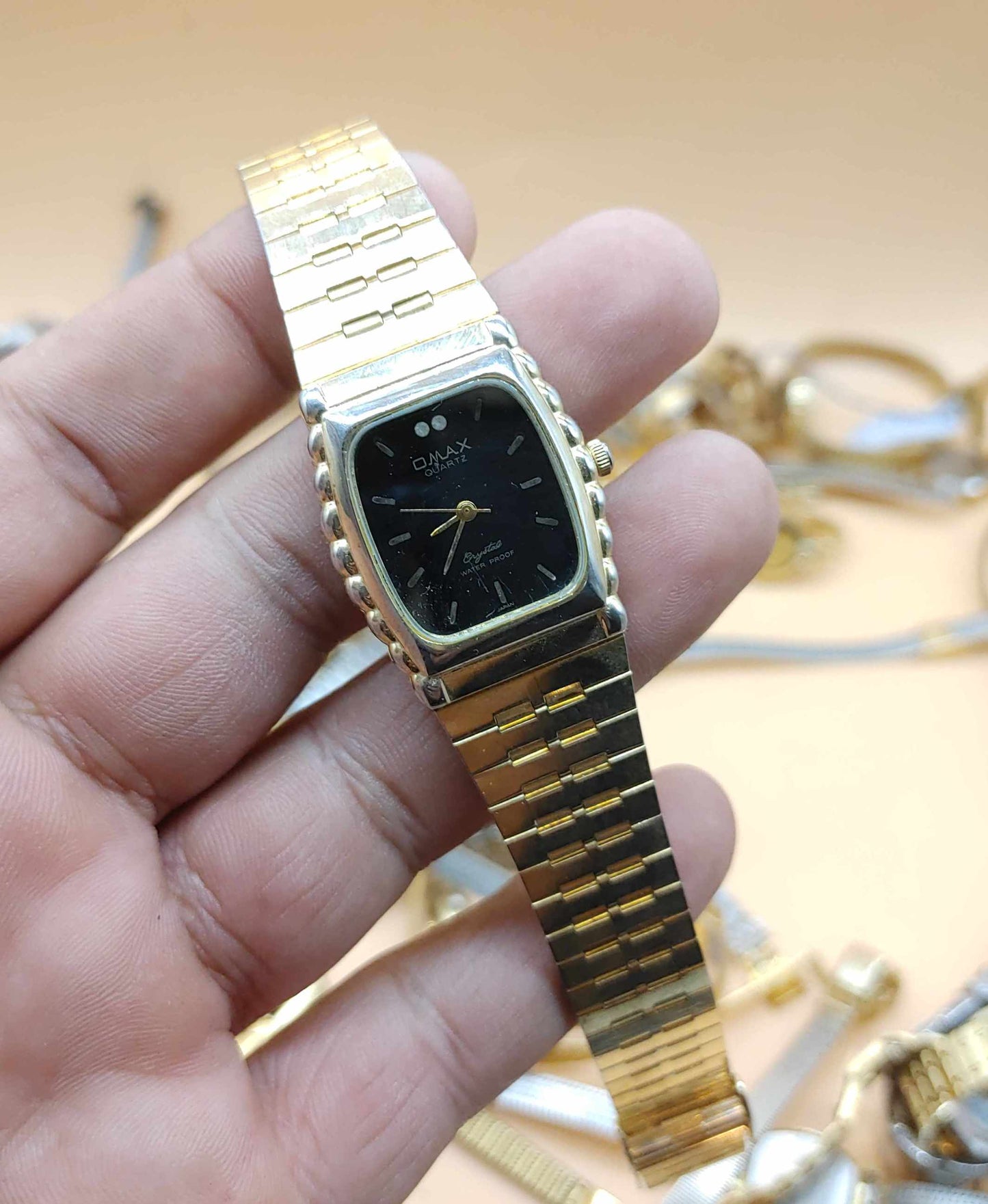 Mix Lot of 30 Plus Men Women Vintage Watches