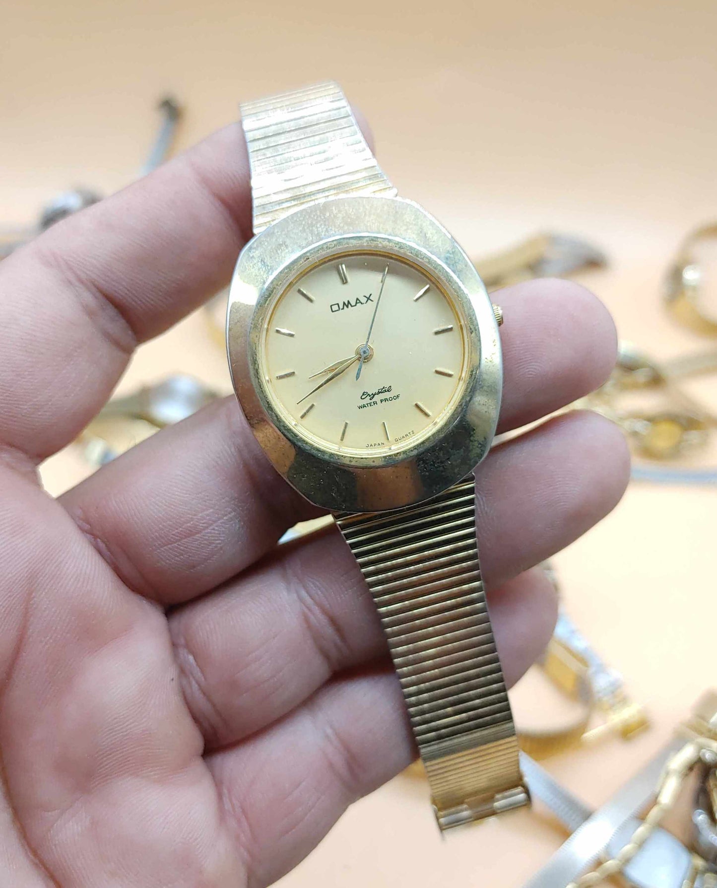Mix Lot of 30 Plus Men Women Vintage Watches