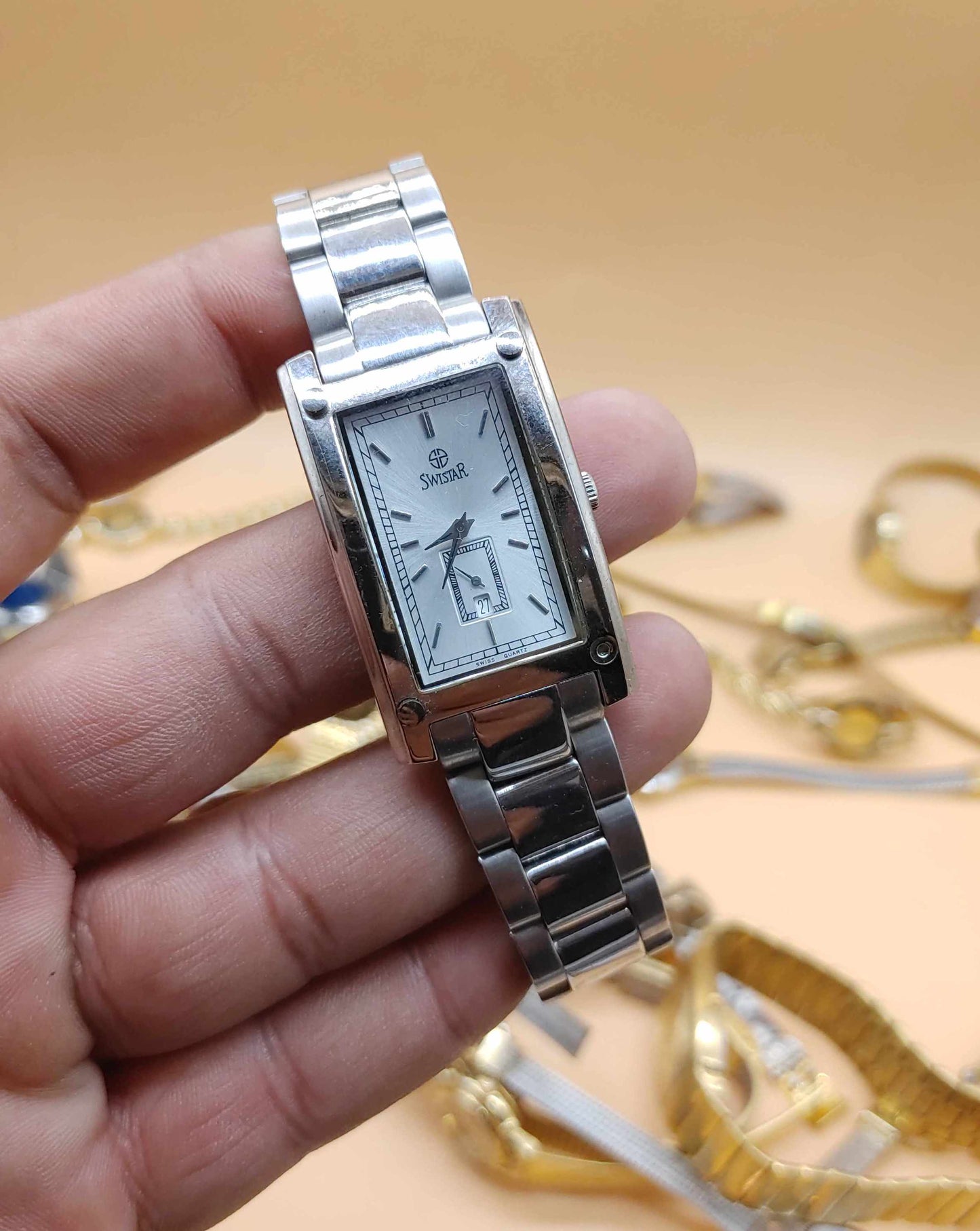 Mix Lot of 30 Plus Men Women Vintage Watches