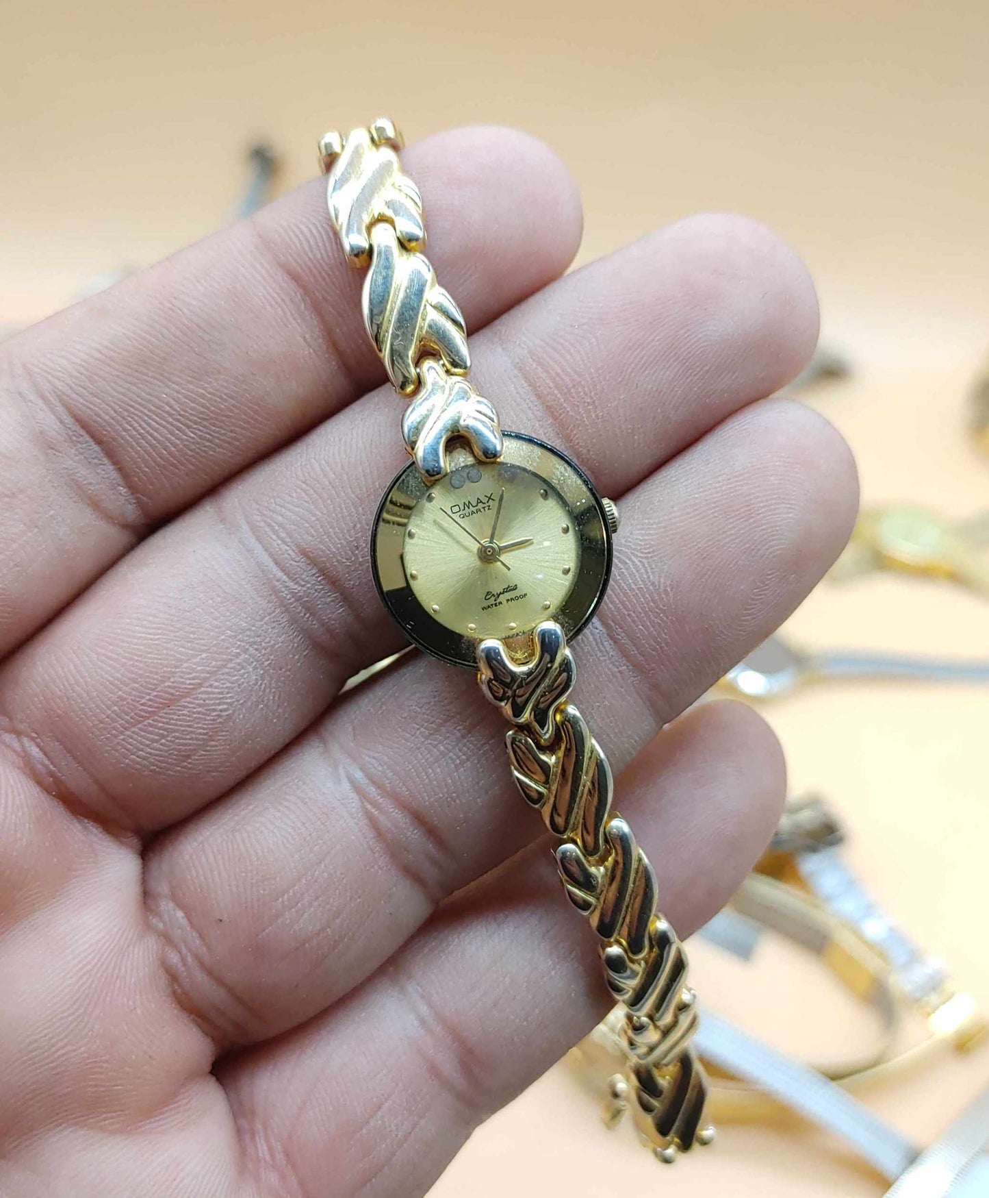 Mix Lot of 30 Plus Men Women Vintage Watches