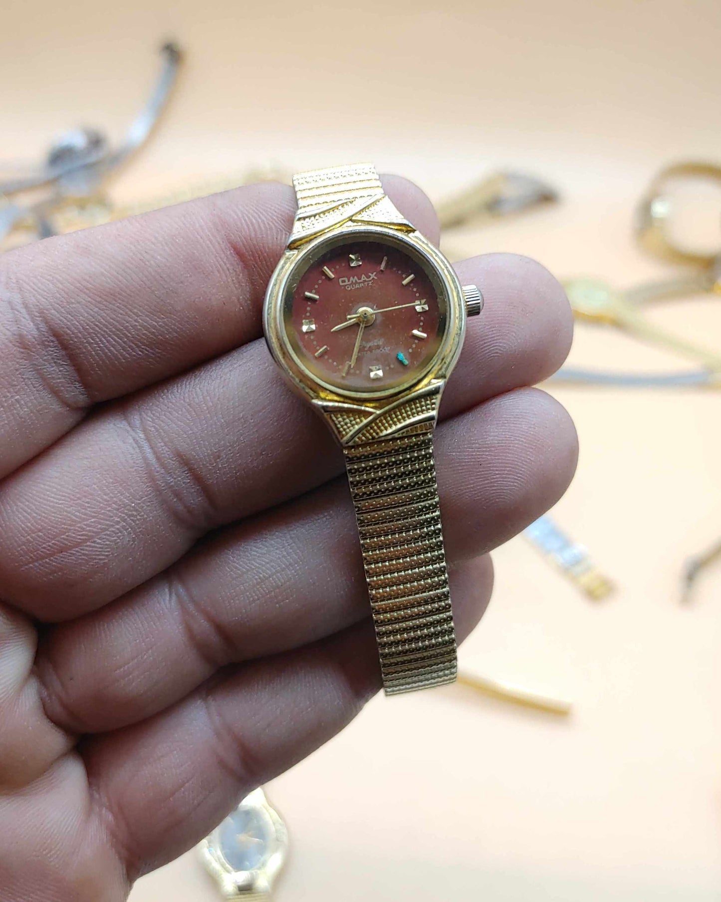 Mix Lot of 30 Plus Men Women Vintage Watches