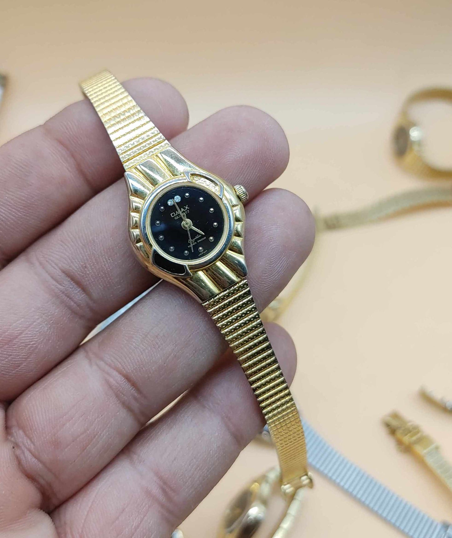 Mix Lot of 30 Plus Men Women Vintage Watches