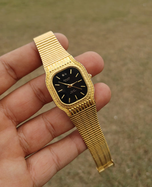 Omax Vintage Quartz Japan 40mm 90s Classic Watch