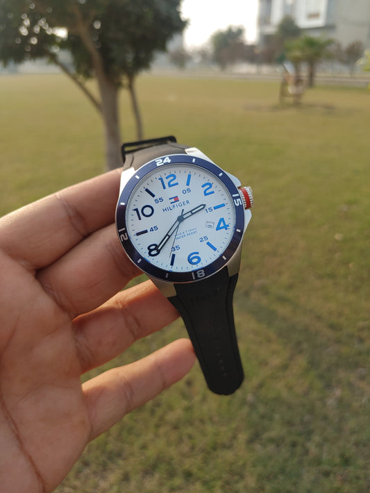 Tommy Hilfiger Sports White Dial Number Dial Watch For Men Grey Rubber Strap