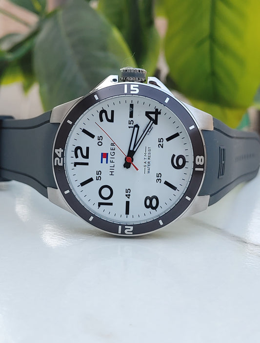 Tom.y Hilfiger Grey Rubber Strap Wrist Watch For Men Stainless Steel Case Diameter Sports Watch