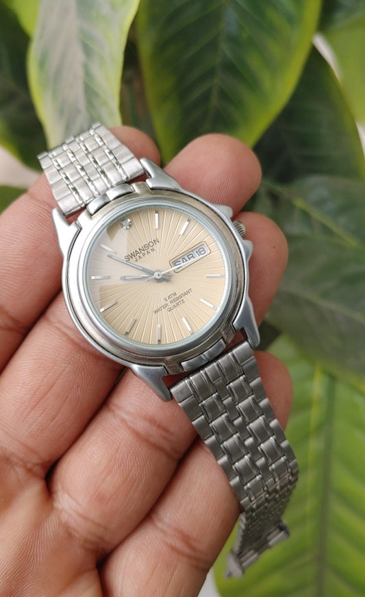 Swanson Yellow Gold Dial 5y23-8A60 Watch
