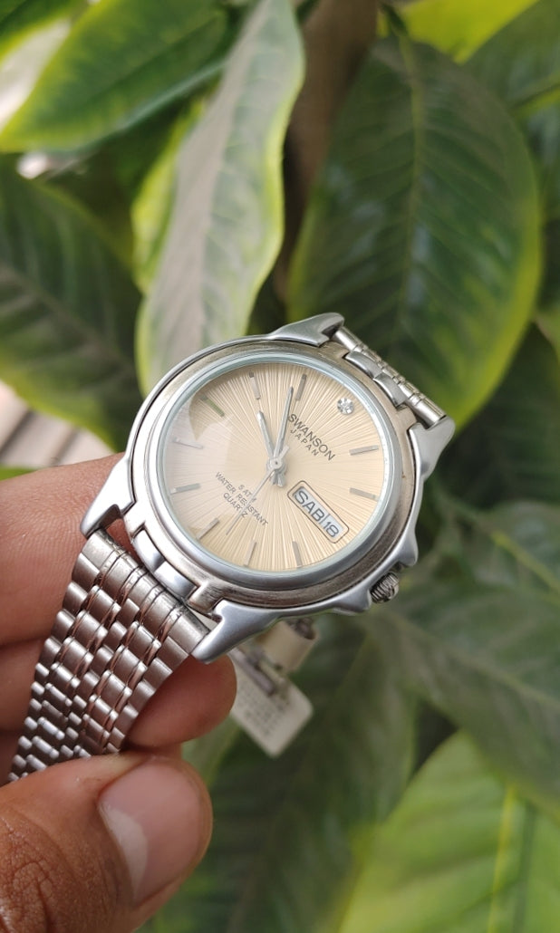 Swanson Yellow Gold Dial 5y23-8A60 Watch