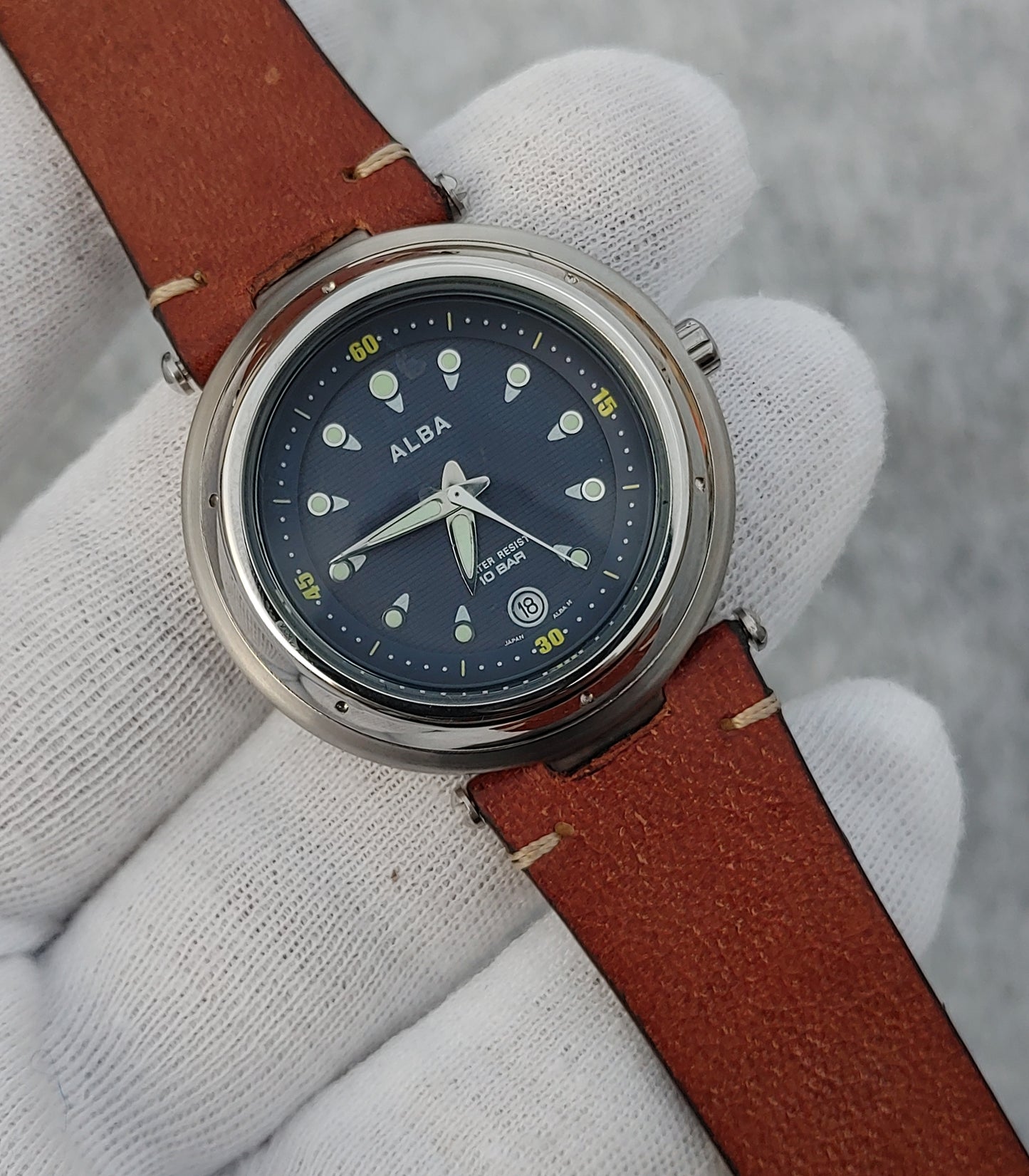 ALBA 10 BAR Men's Brown Leather Strap Watch