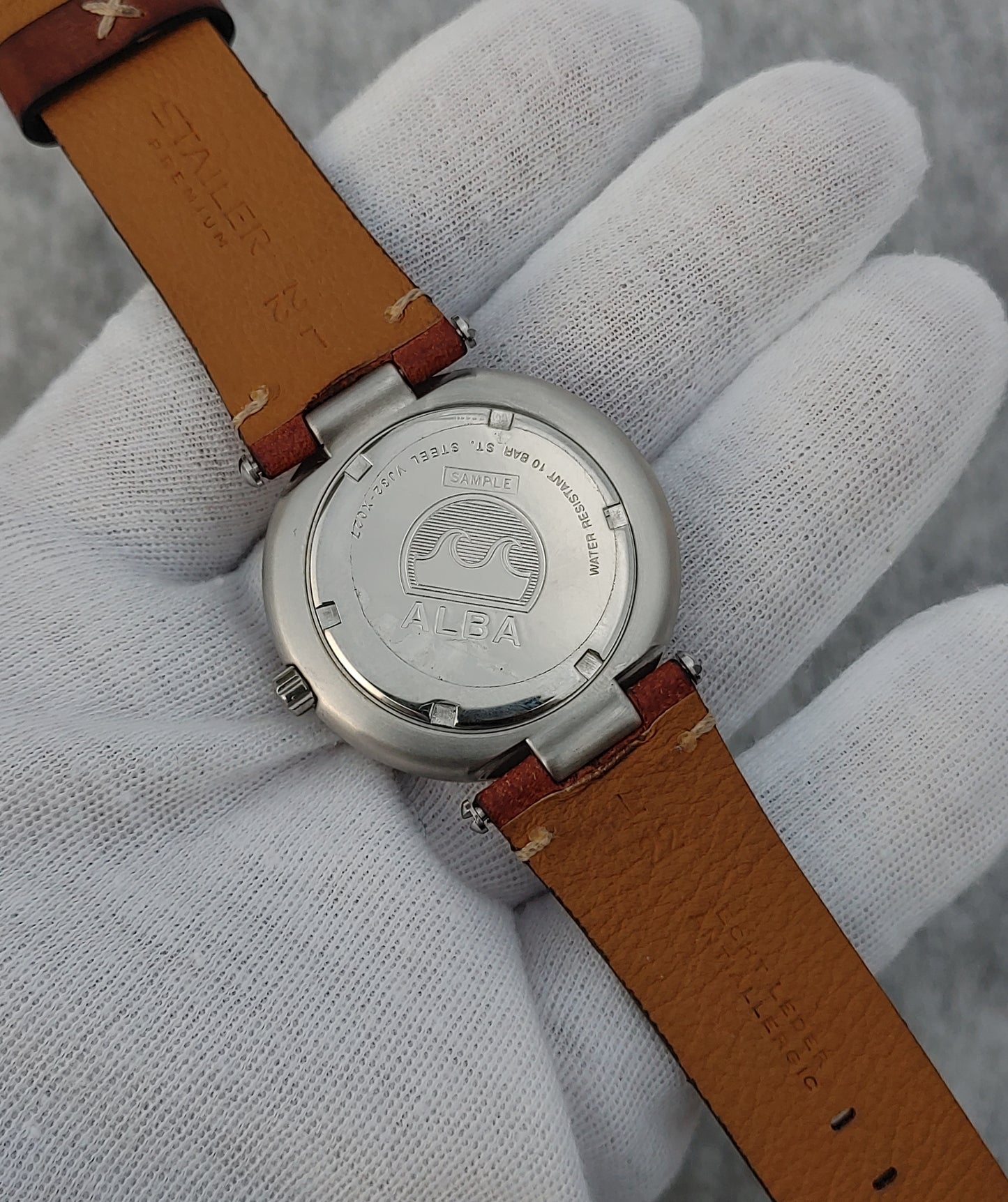 ALBA 10 BAR Men's Brown Leather Strap Watch