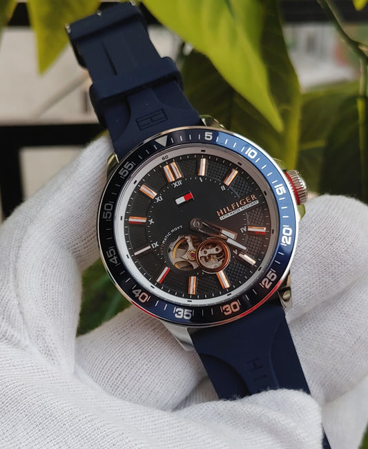 Tommy Hilfiger Men's Automatic Watch with Rubber Strap – Model 1791057 | Stylish & Sporty Timepiece