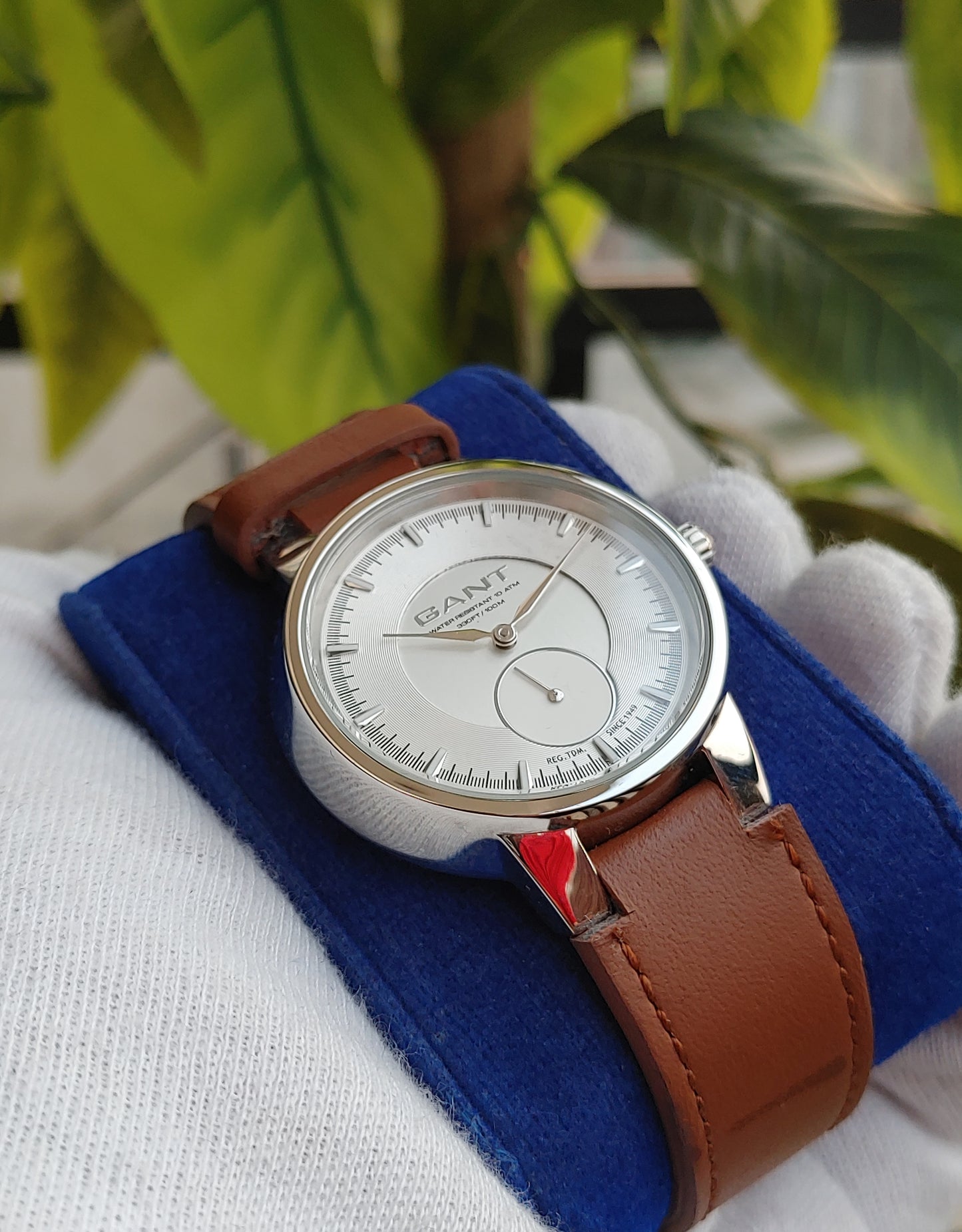 GANT Men's Battery-Powered Quartz Wristwatch – Silver Brown Strap, Model W70491