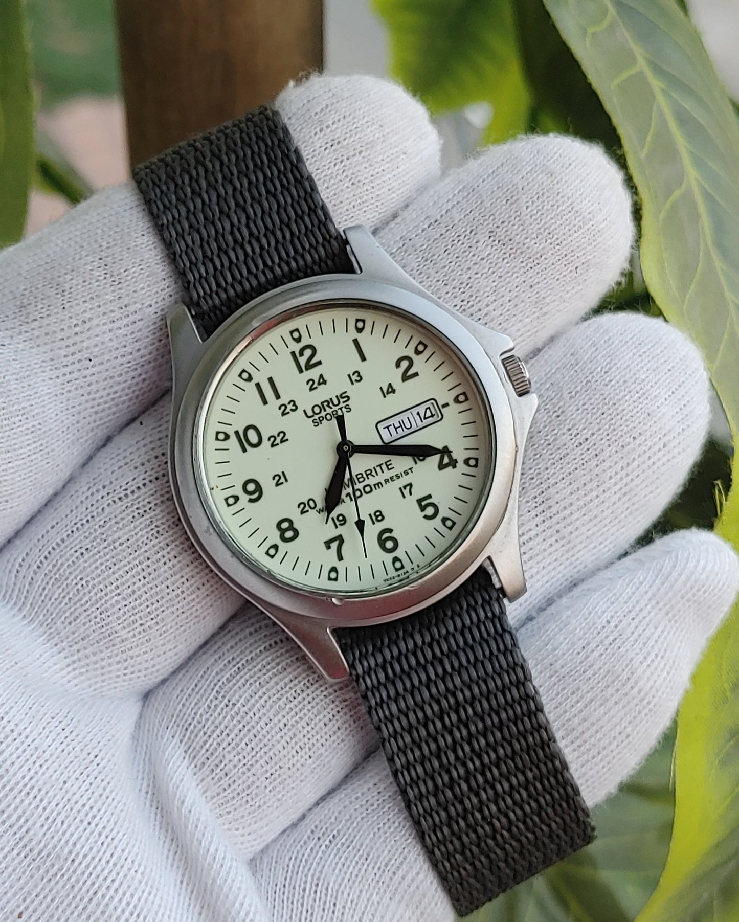 Seiko Lorus Sports Lumibrite Railway Time VX33-X068 Men’s Military Watch