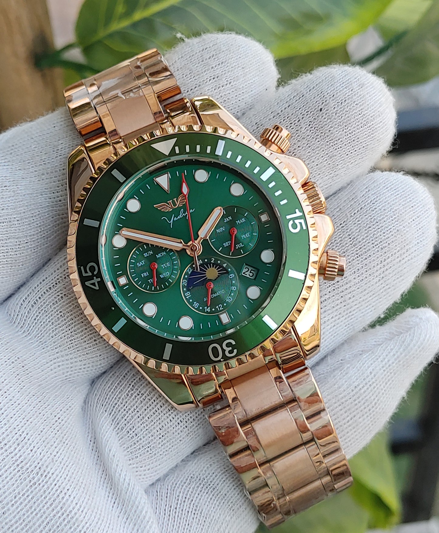 Yadiya Men's Hulk Green Rose Gold Dial Watch