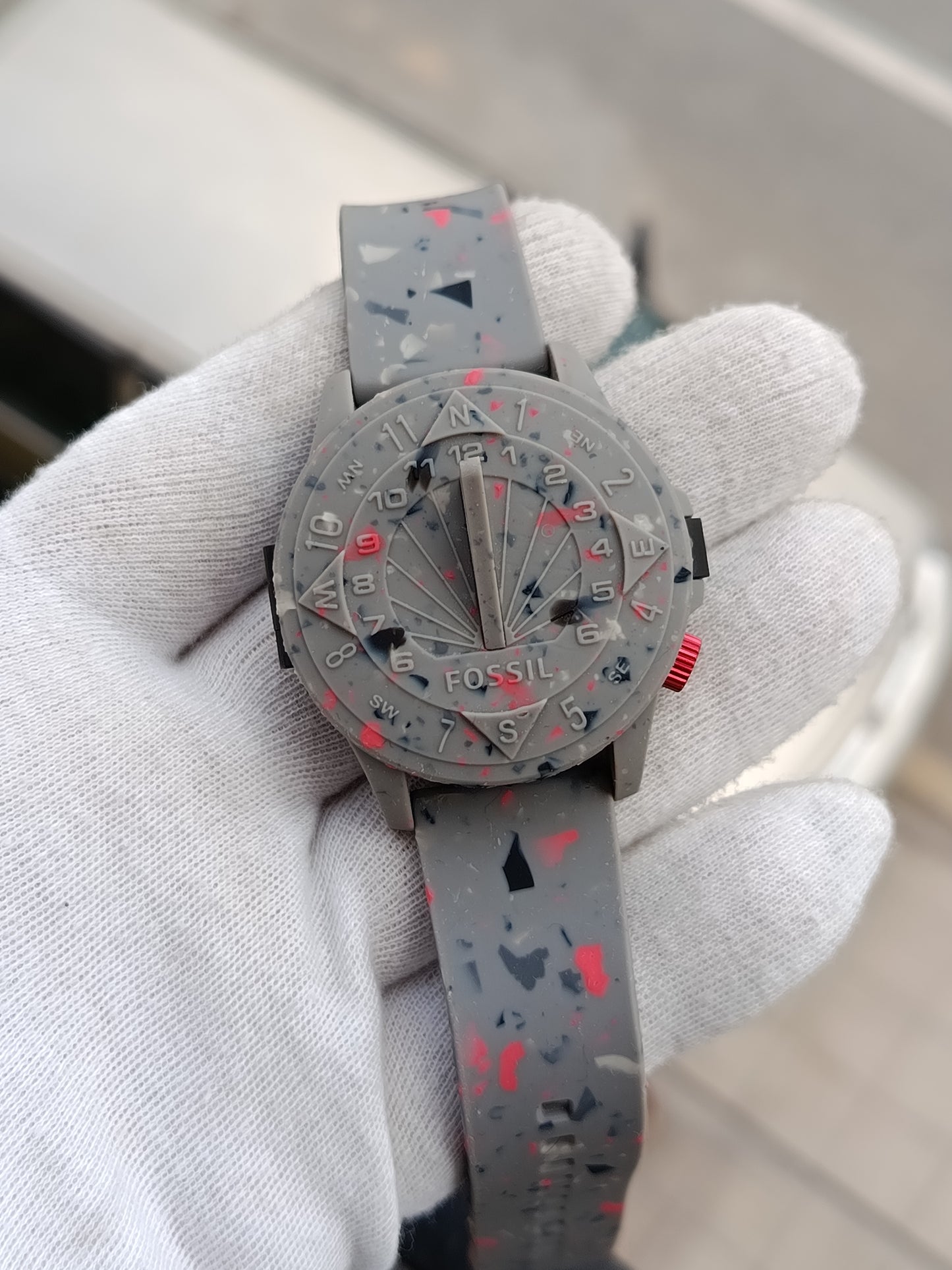 Fossil Staple x Fossil SUNDIAL/3 – Limited Edition Timepiece