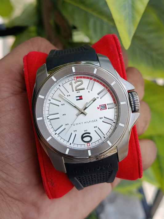 Tommy Hilfiger White Dial Black Rubber Strap Premium Quality Men's Watch