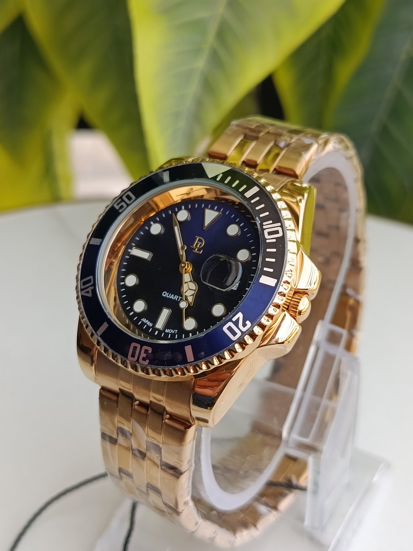 De Lawrence Gold Colour Blue And Black Dial Men's Watch