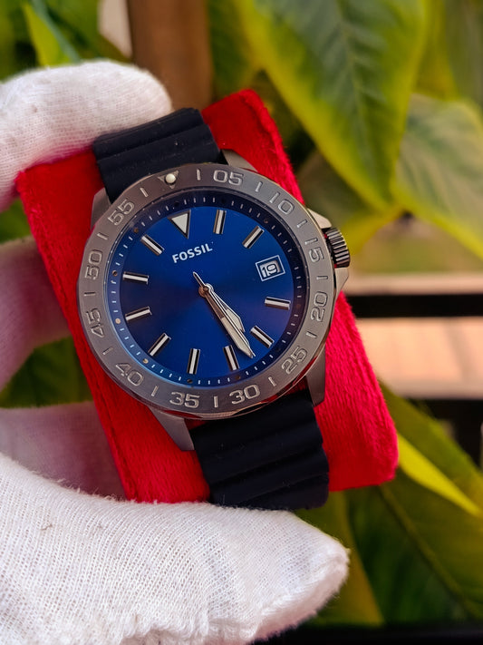 Fossil CSO1746 Classic Men's Watch | Timeless Design & Modern Function