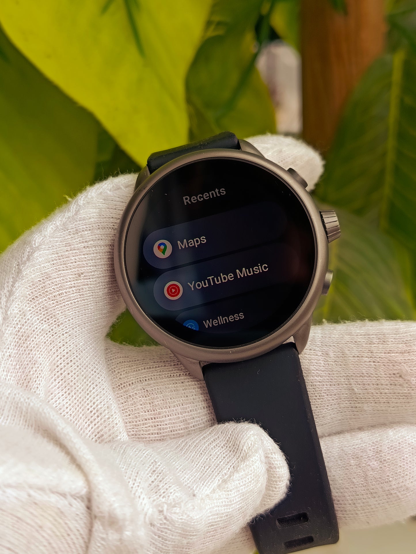 Fossil Gen 6 DW13F3 Smartwatch – Stylish Stainless Steel with AMOLED Display & Health Tracking