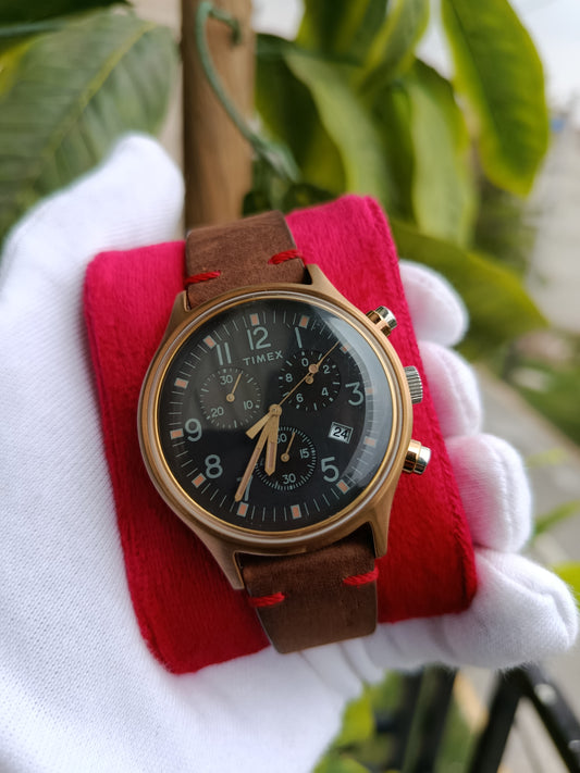 Timex TW2R96300 Men’s Chronograph Quartz Watch – Classic Leather Strap Timepiece