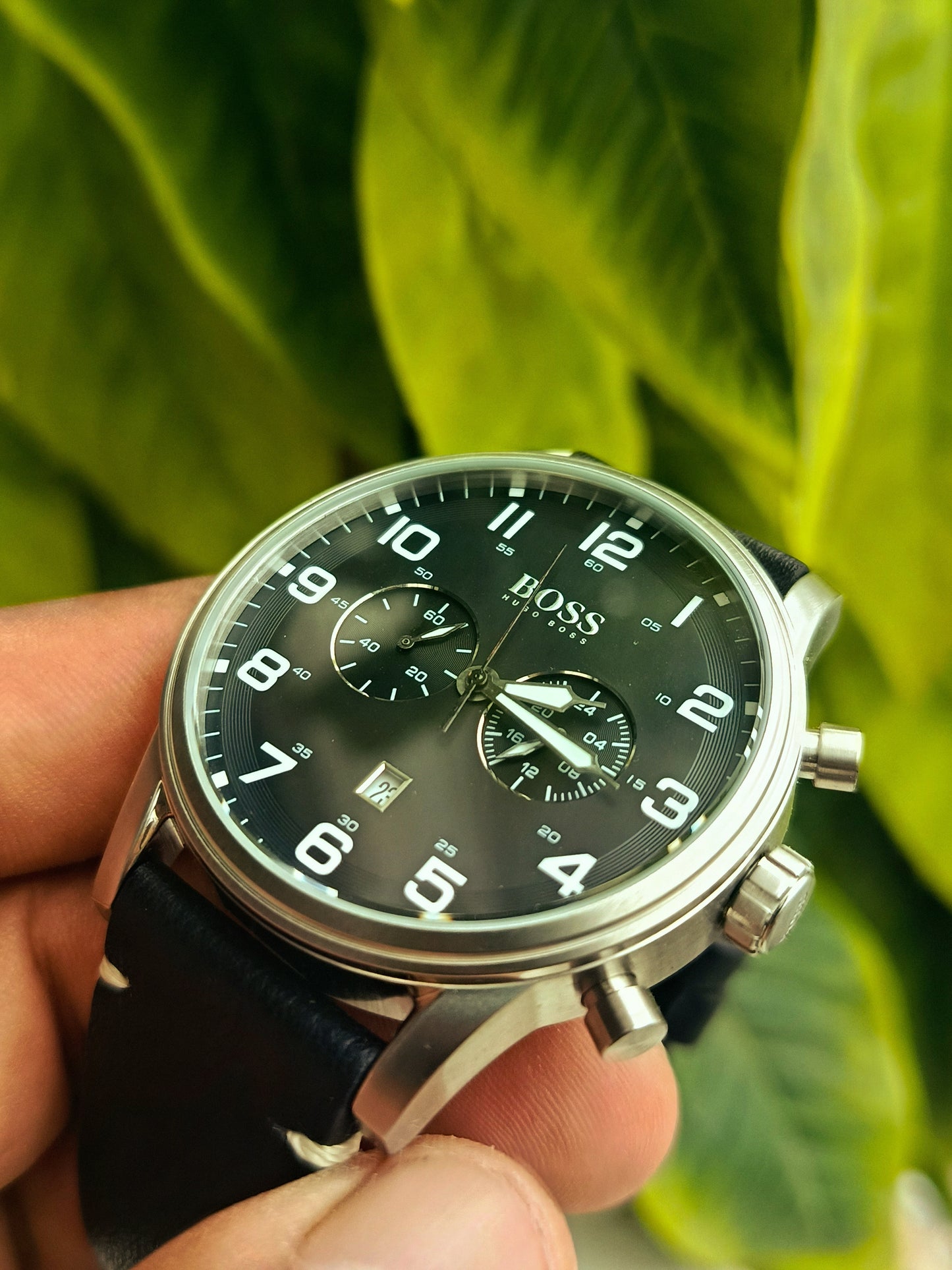 Hugo Boss Black Chrnograph Men's Leather Strap Watch