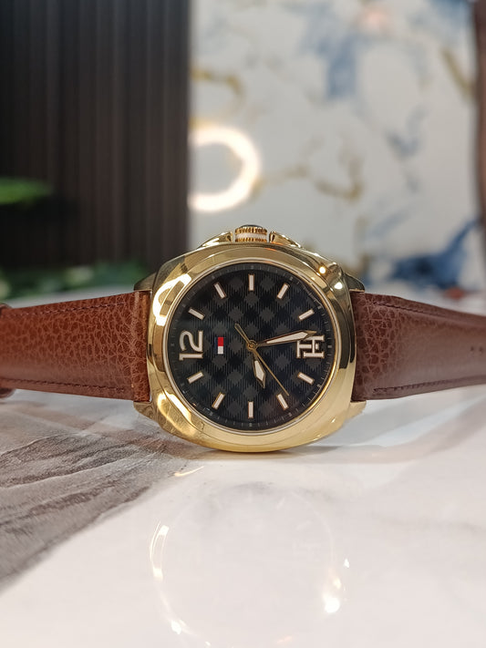 Tommy Hilfiger Men's Black Dial Watch Leather Strap