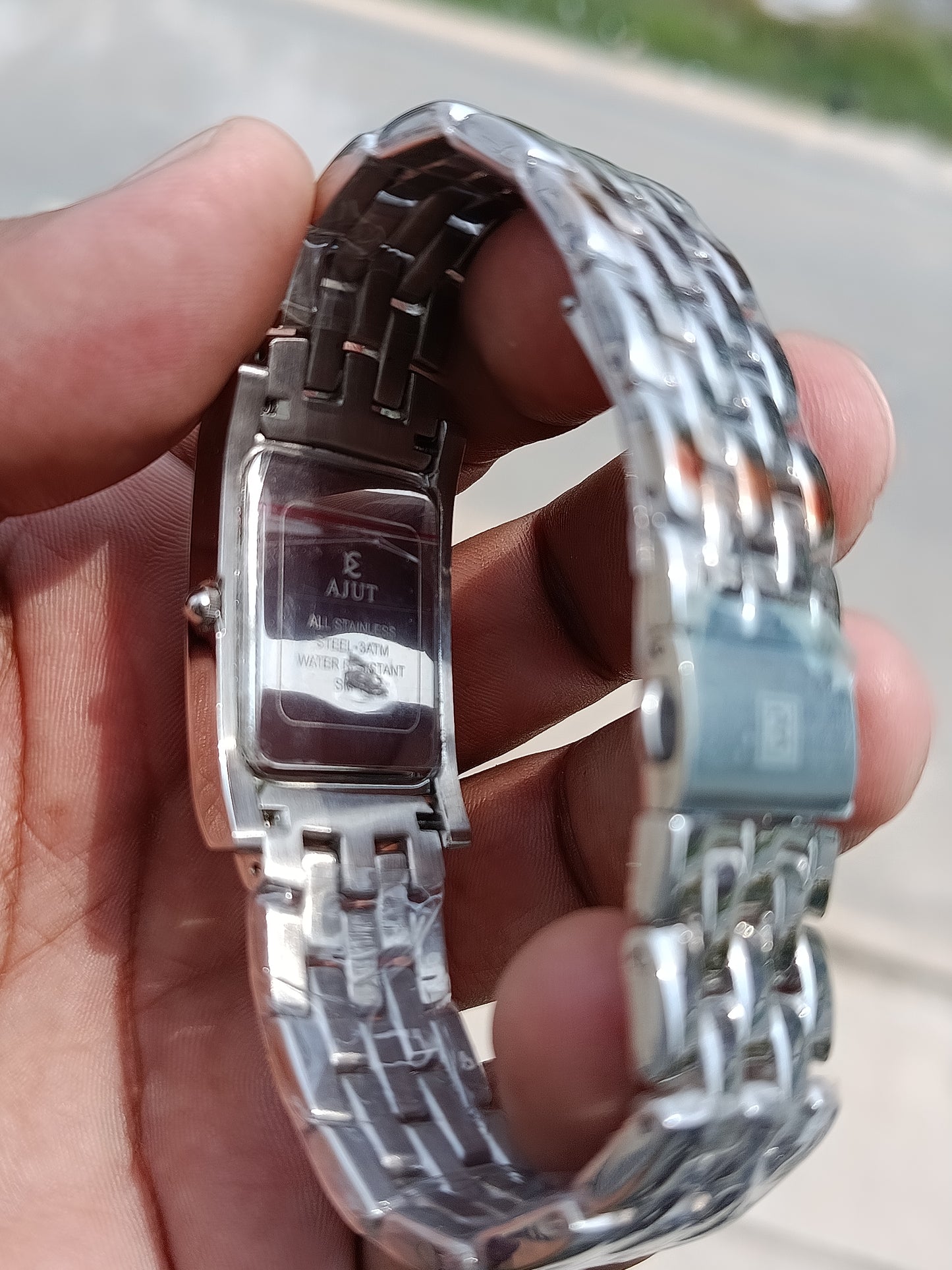 Ajut Down Indicator Tank Shape Watch