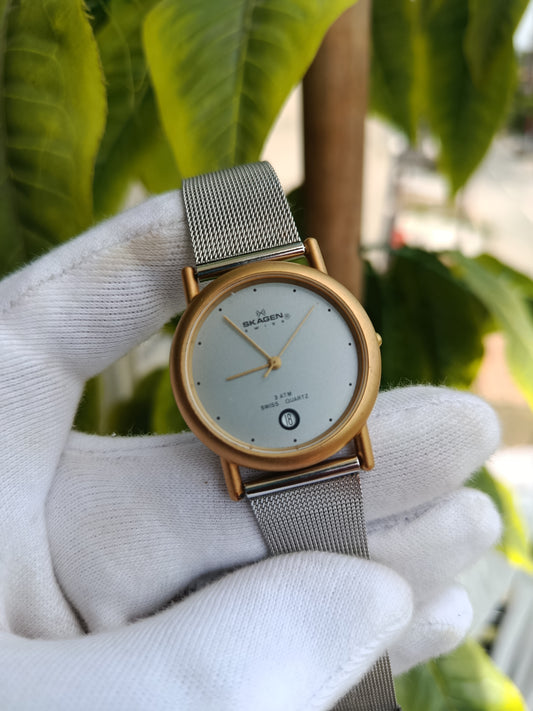 Skagen 347LGG | Unisex Vintage Day Date Quartz Watch | Gold Plated