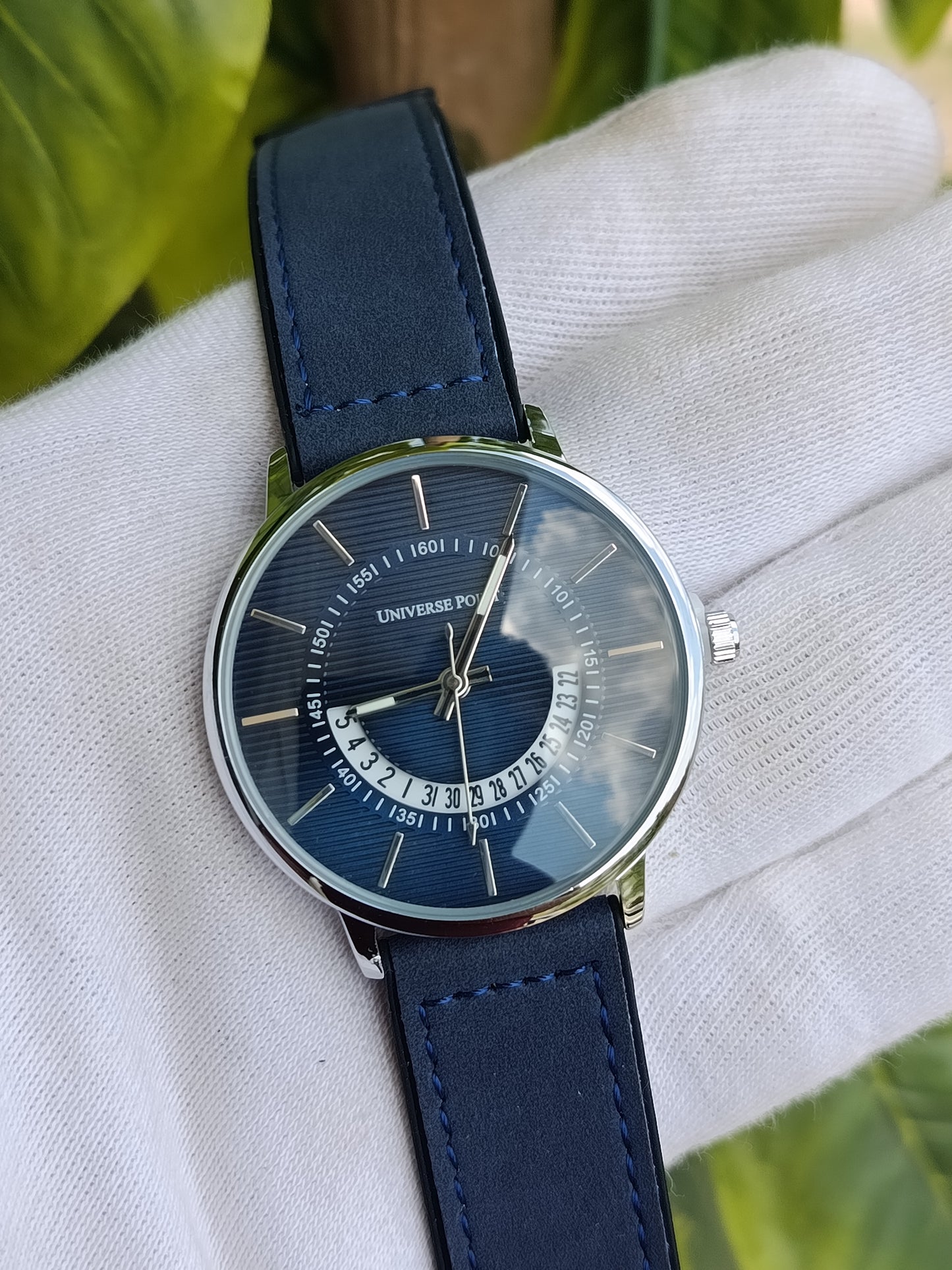 Universe Point Down Indicator Date Men's Watch