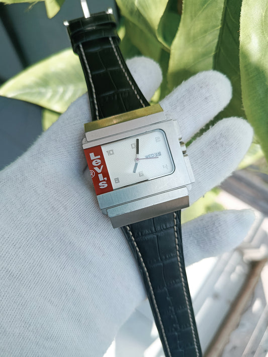 Levis Vintage White Dial Men's Watch
