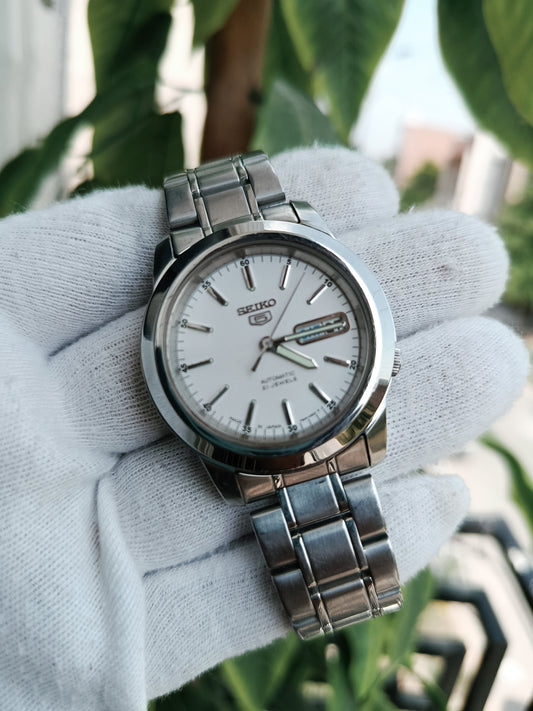 Seiko 5 Series SNKE49K1 Men’s Automatic Self-Winding Watch – Stainless Steel