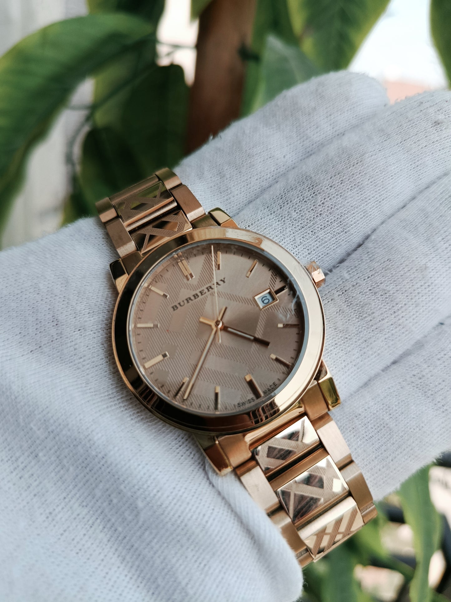 Burberry BU9038 Classic Stainless Steel Men's Watch - 40mm Dial