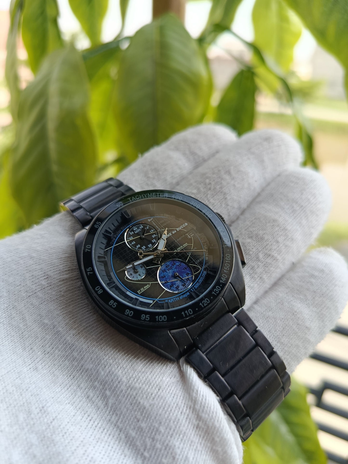 CABANE de Zucca AJGW001 Men’s Quartz Watch – Unique Planet Dial Design