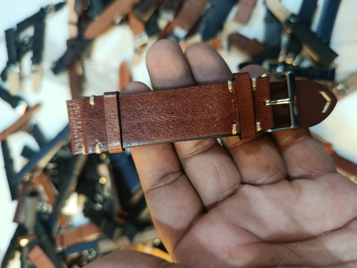 Mix Lot of 50 leather Straps Original And Branded 20-22mm Sizes
